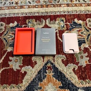 Topmade Magnetic Wallet Pink Open Box